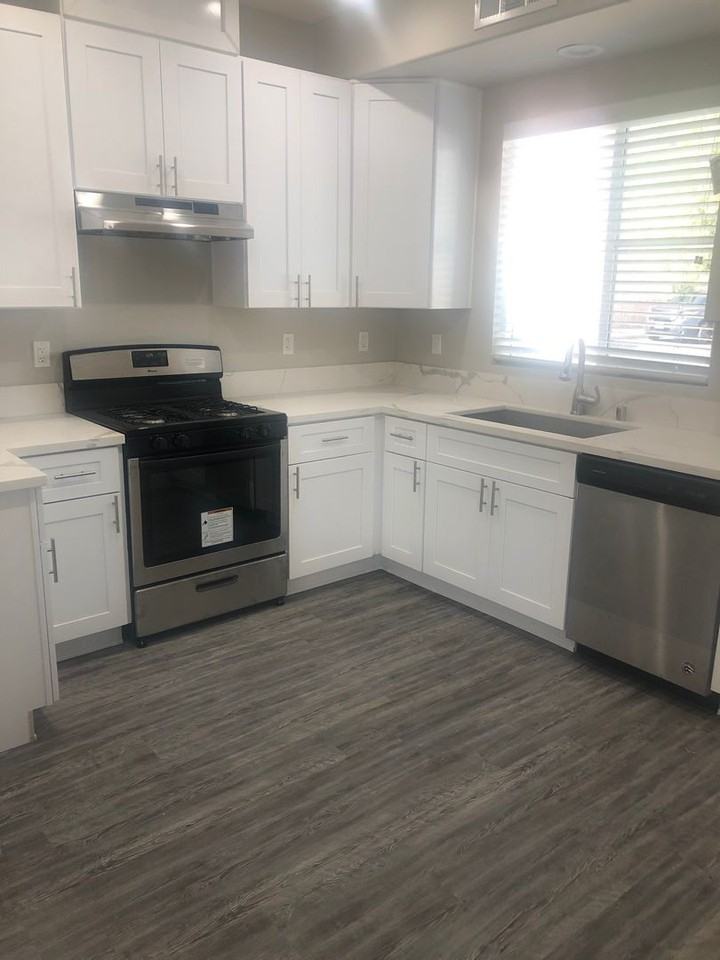 6139 Zircon Way - Photo 3 of 18