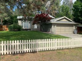 featured image of 113 E Franklin Dr