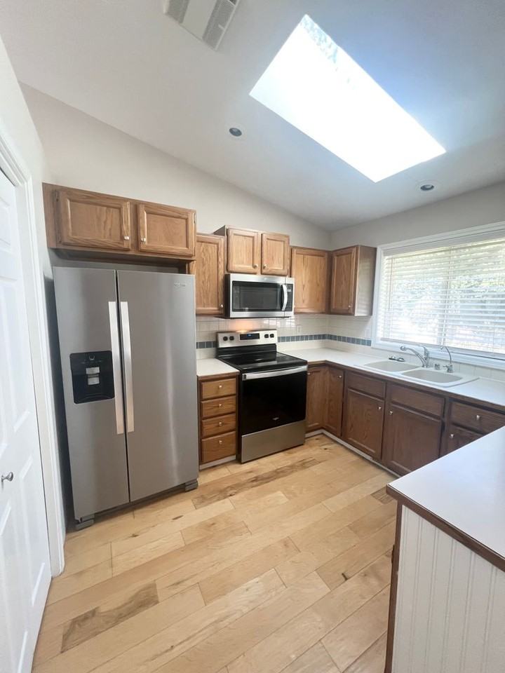 113 E Franklin Dr - Photo 5 of 23