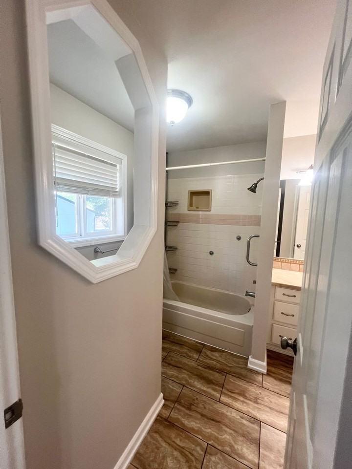 113 E Franklin Dr - Photo 7 of 23