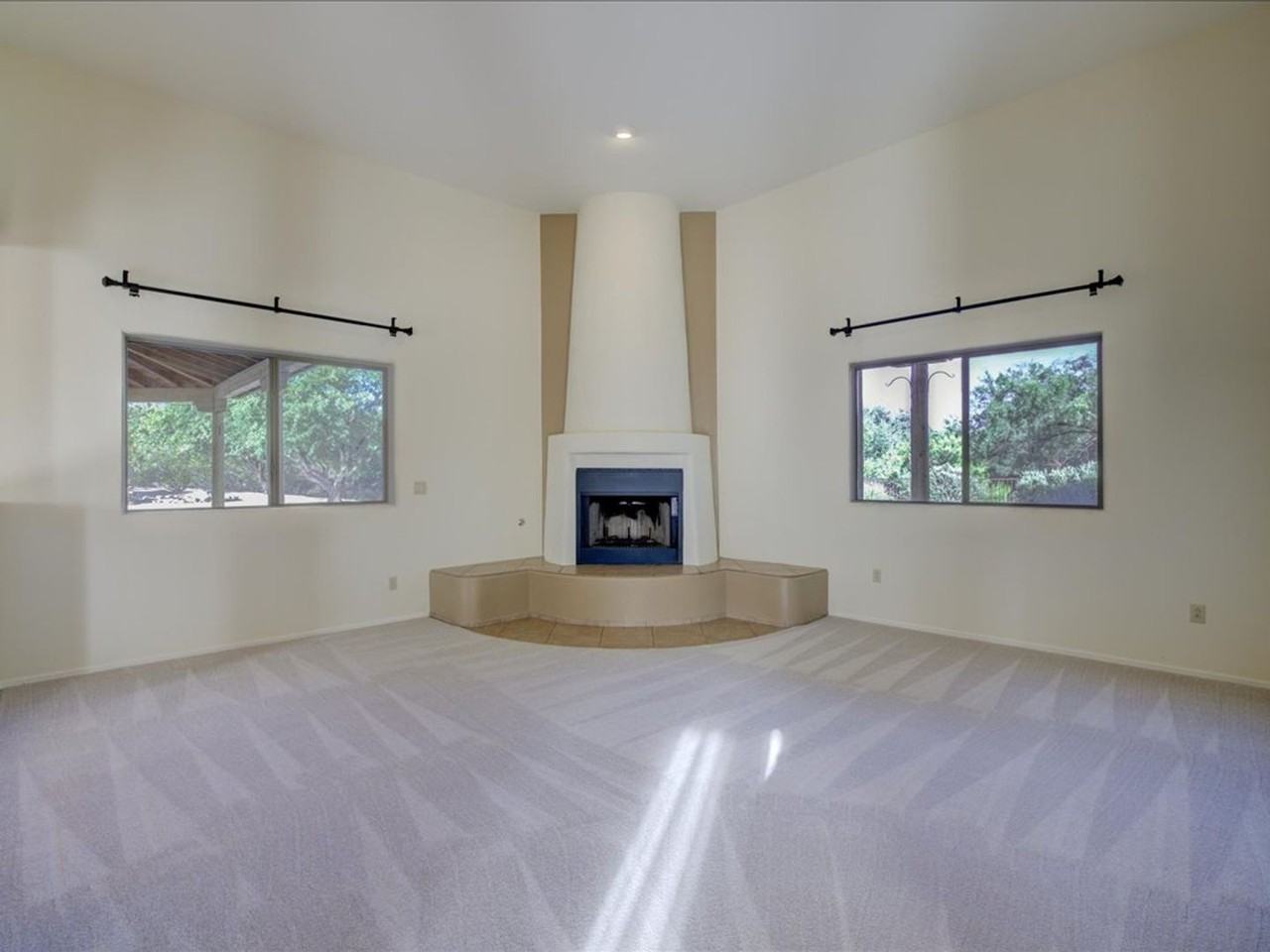 4750 North Bonanza Avenue - Photo 6 of 50