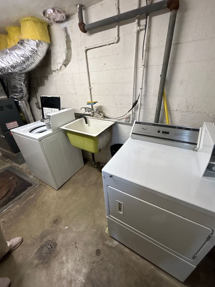 204 S Arnaz Drive Apts. - Photo 4 of 4