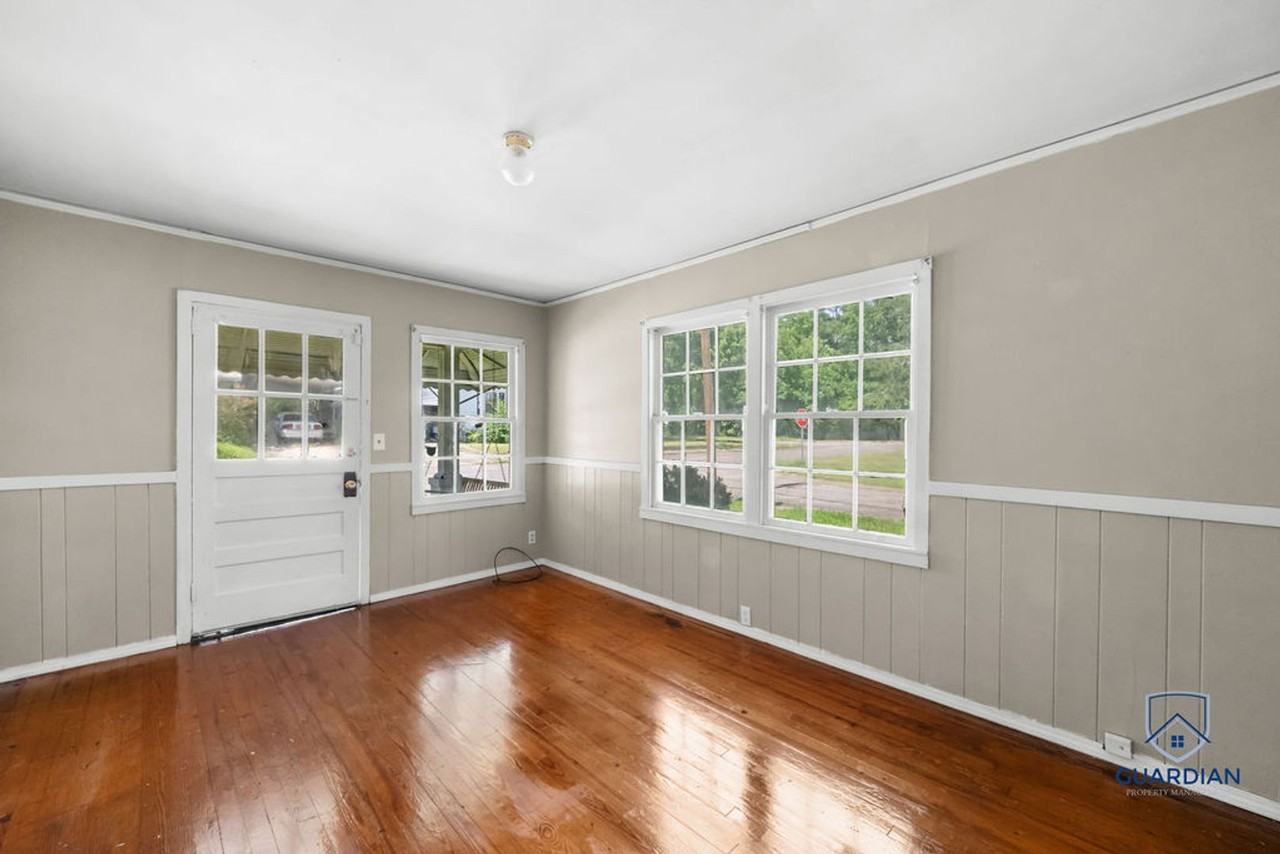 1 E Wilkinson Ave - Photo 4 of 9