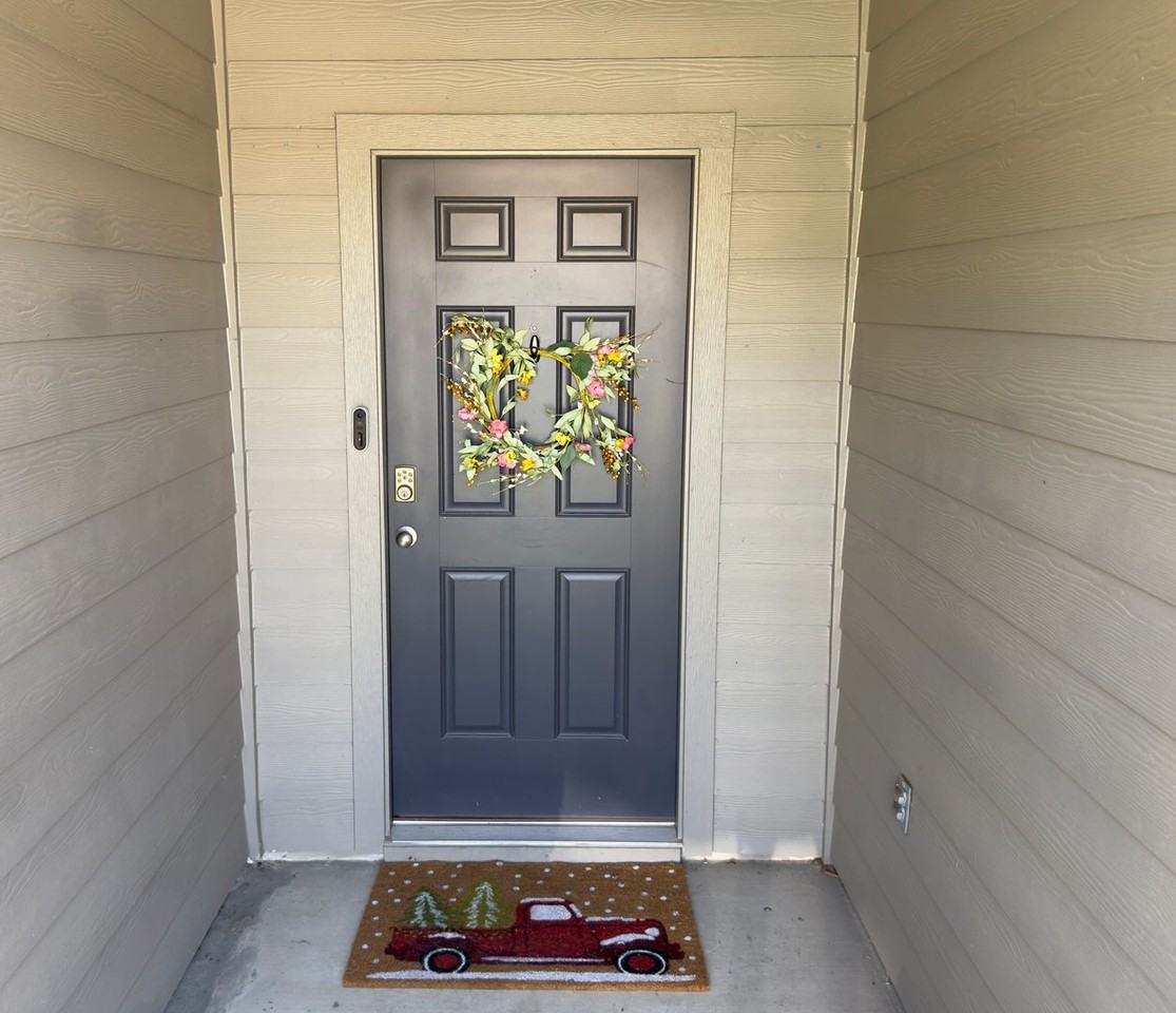 5813 Xene Dr - Photo 3 of 28