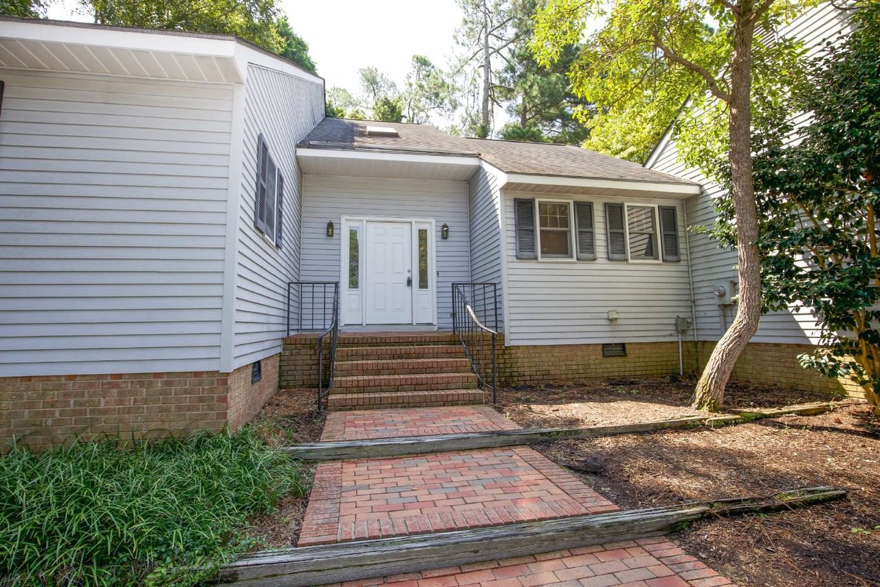 115 Fox Hunt Ln - Photo 2 of 50