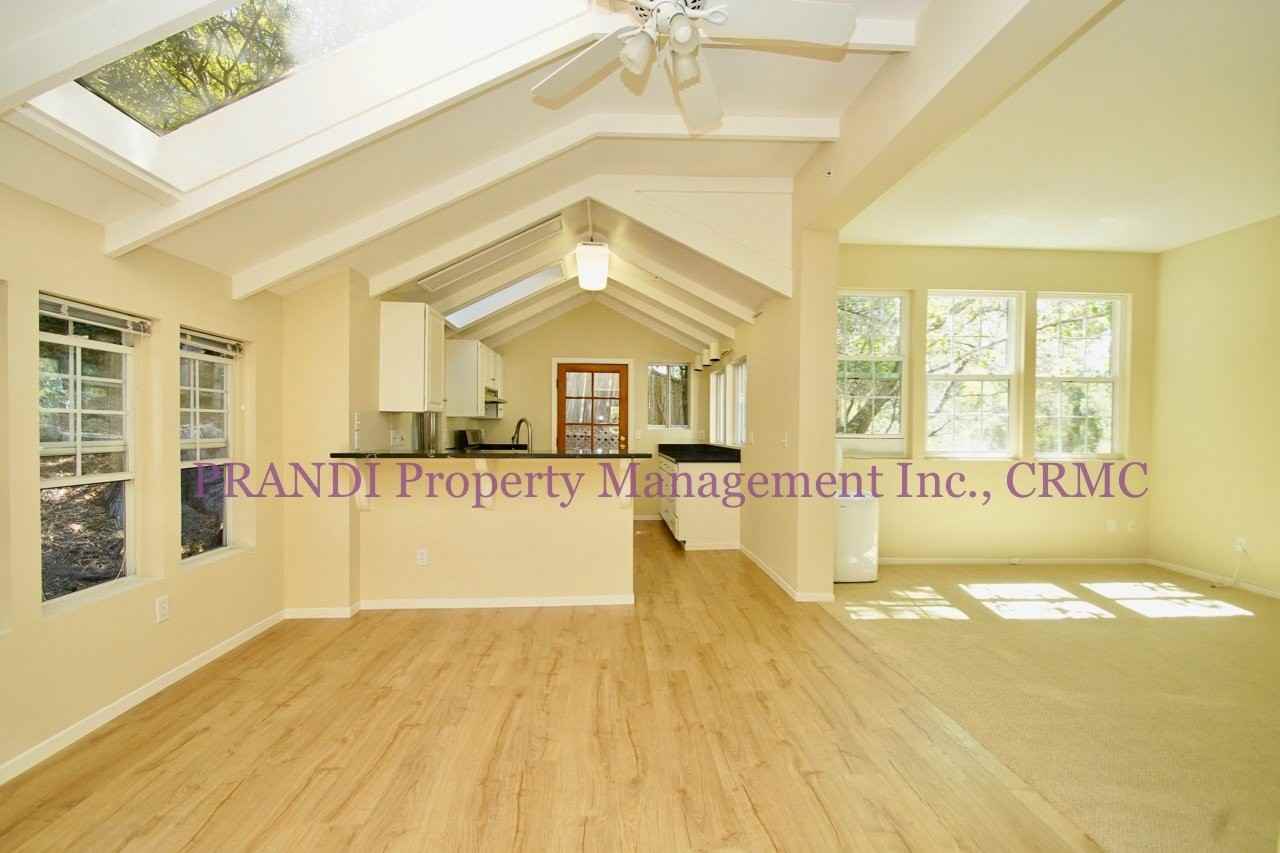 144 Ross St - Photo 2 of 17