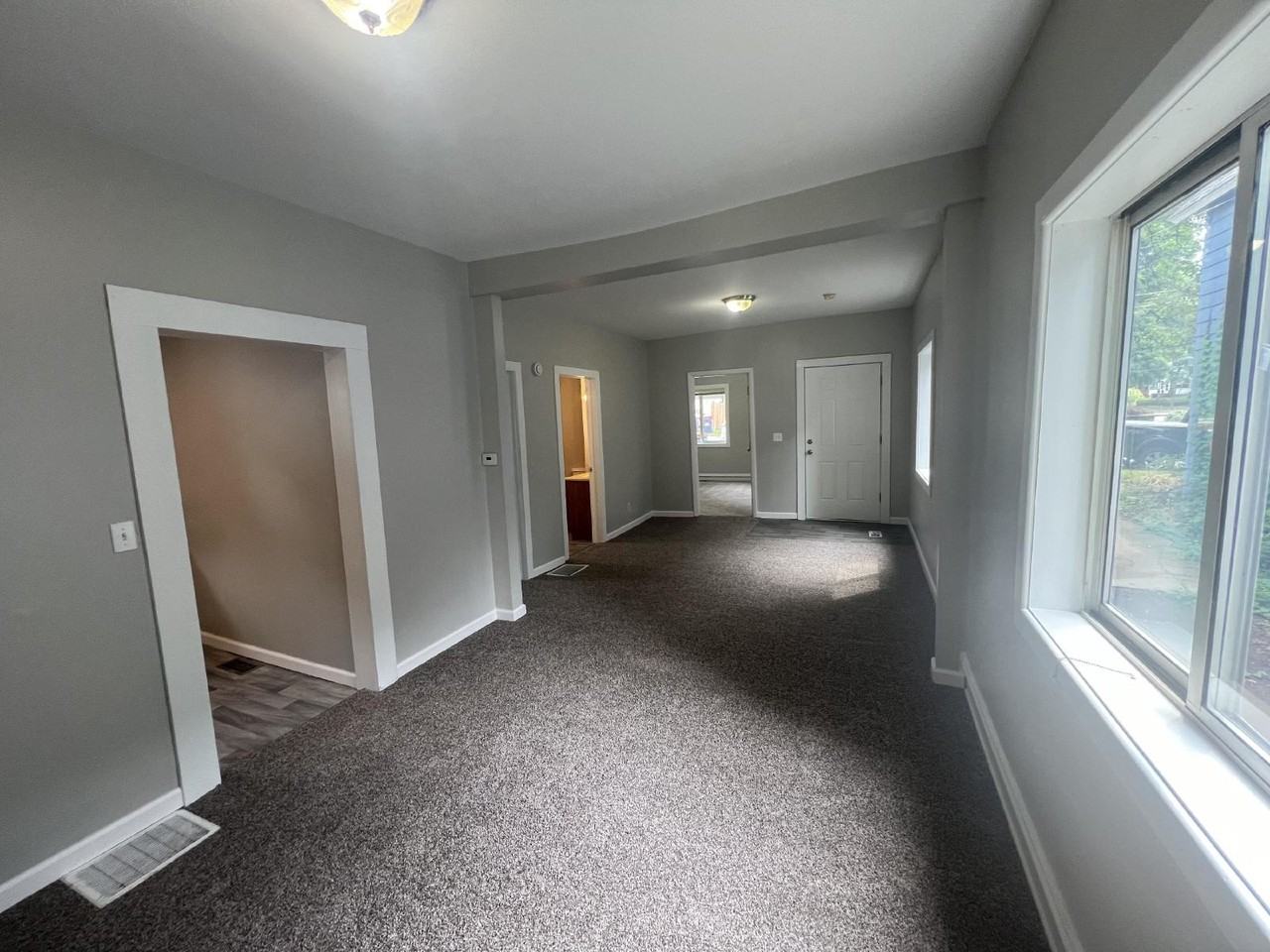 1237 North Ave Ne Apt 1 - Photo 2 of 10