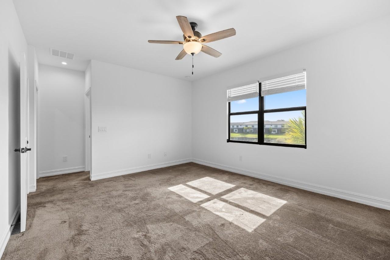 7548 Carnegie Way - Photo 7 of 23