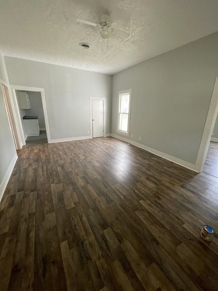 315 Woodland St - Photo 2 of 11