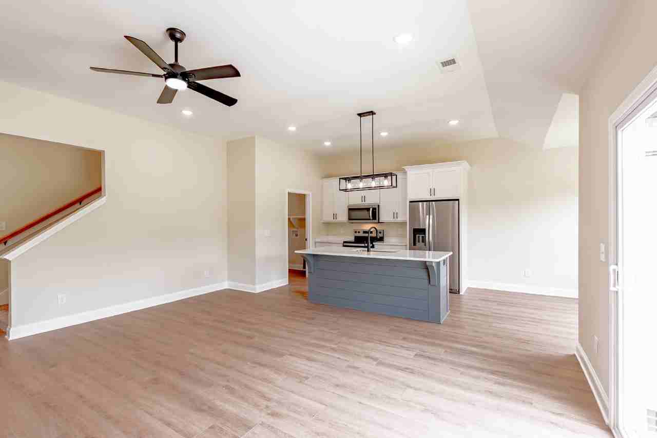 1459 Angus Way - Photo 3 of 15