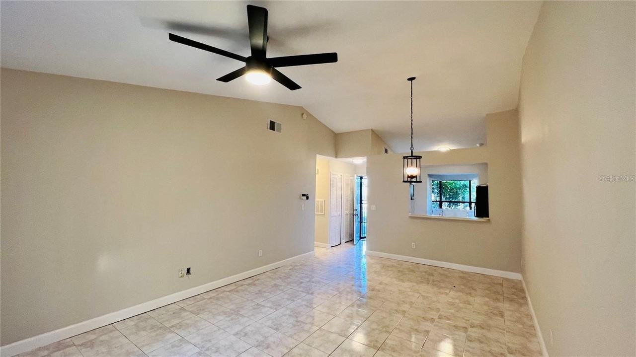 2531 King Oak Cir - Photo 6 of 19