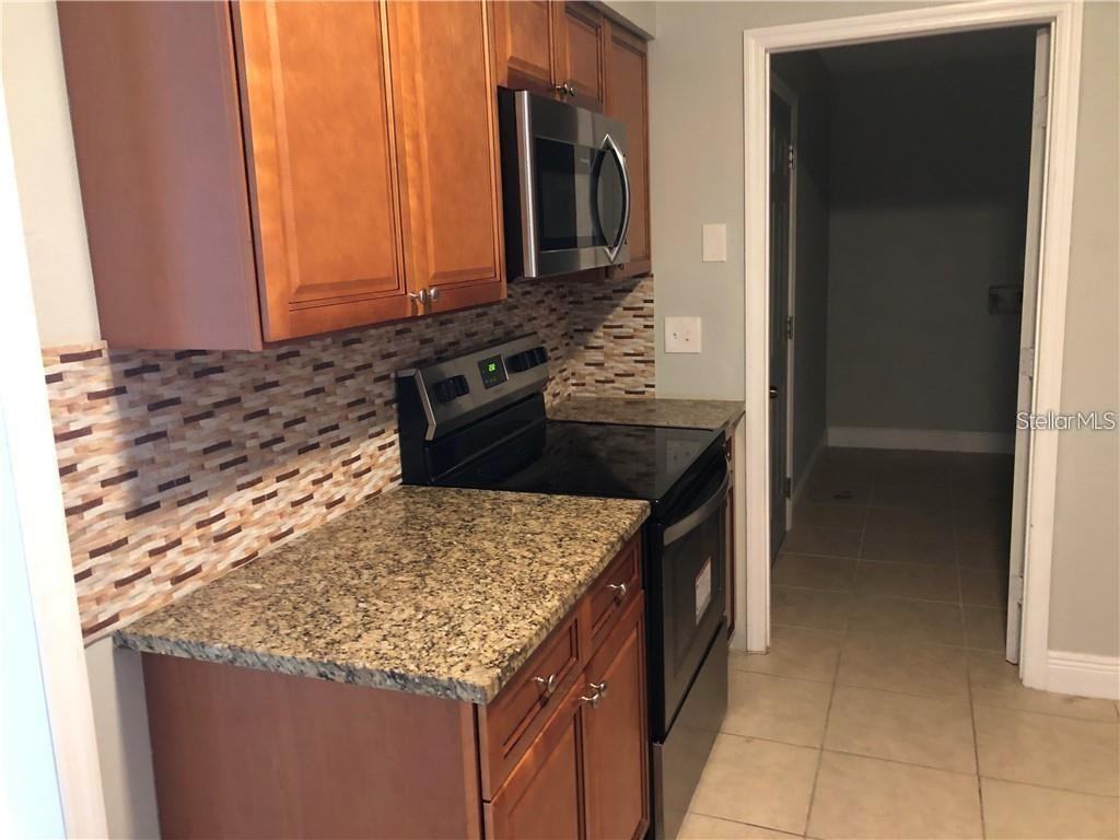193 Rebecca Ln - Photo 4 of 18