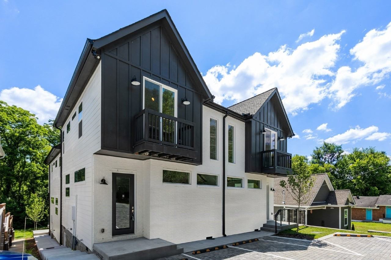 1018 40th Ave N #B - Photo 2 of 28