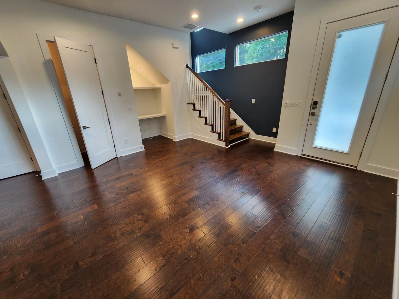 1018 40th Ave N #B - Photo 6 of 28