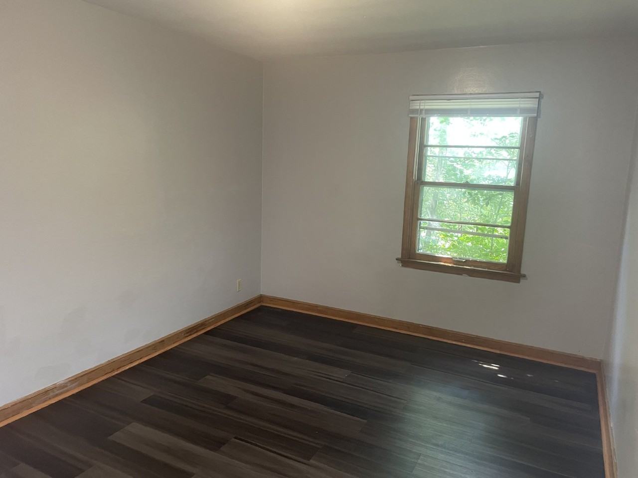 3612 N Sherman Blvd - Photo 4 of 8