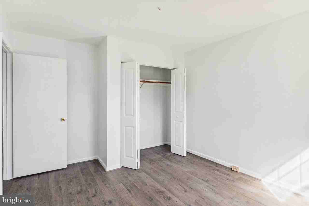 6311 Sunvalley Ter - Photo 3 of 12