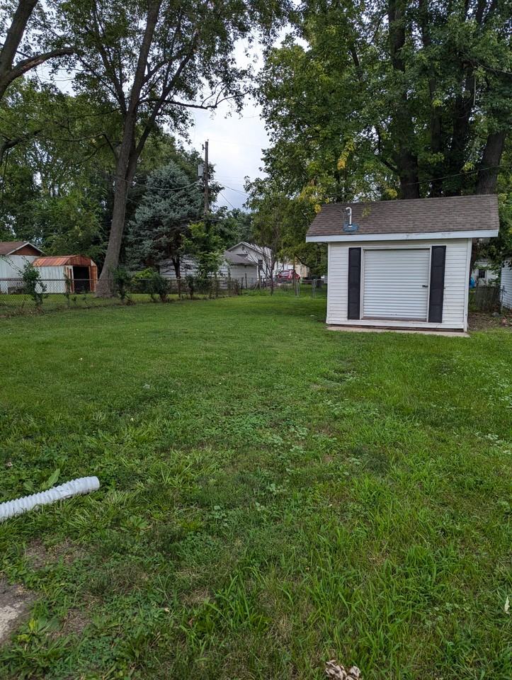 1264 E Dickinson Ave #NA - Photo 2 of 14