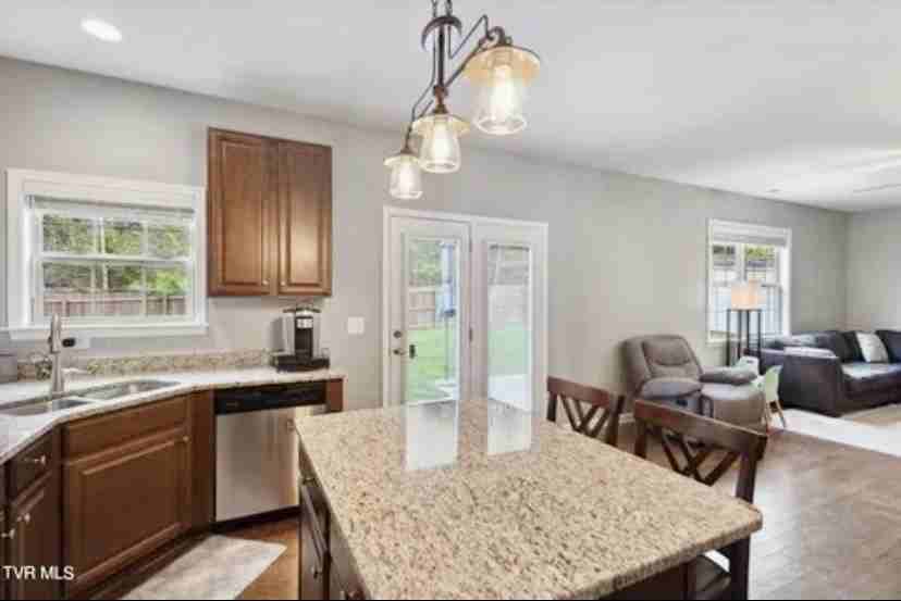 1195 Hammett Rd #NA - Photo 7 of 13