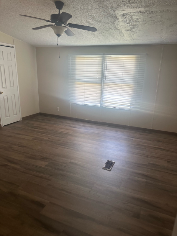 133 Crescent Creek Ln - Photo 2 of 14