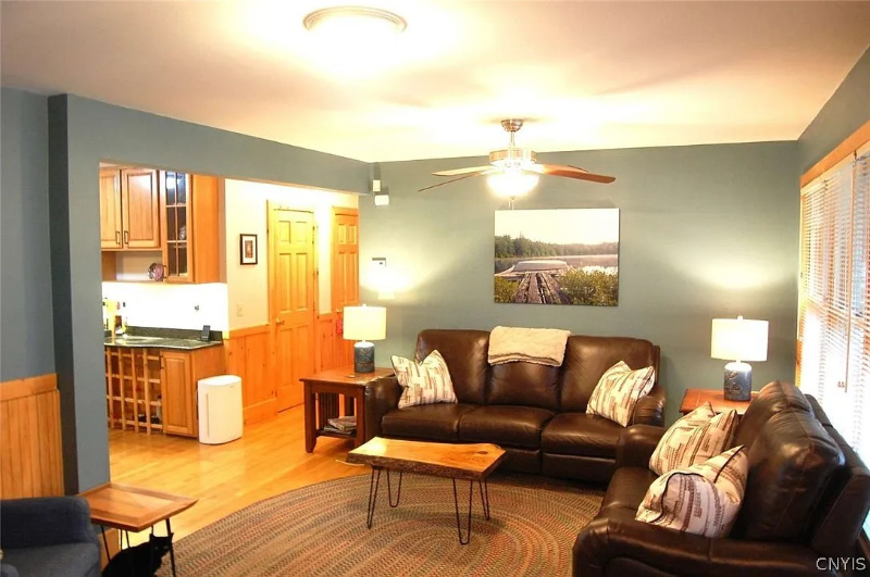 141 Garmon Ave - Photo 3 of 19