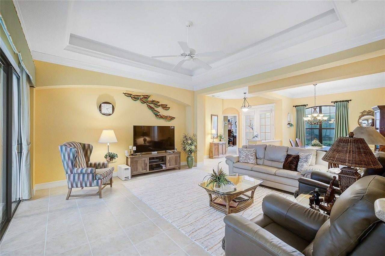 6218 Cormorant Court - Photo 4 of 22