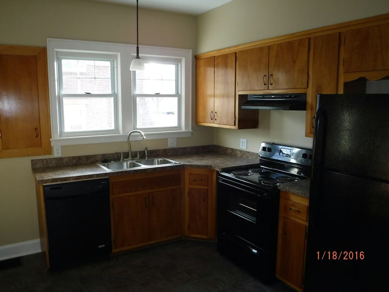 508 South Weinbach Avenue - Photo 4 of 22