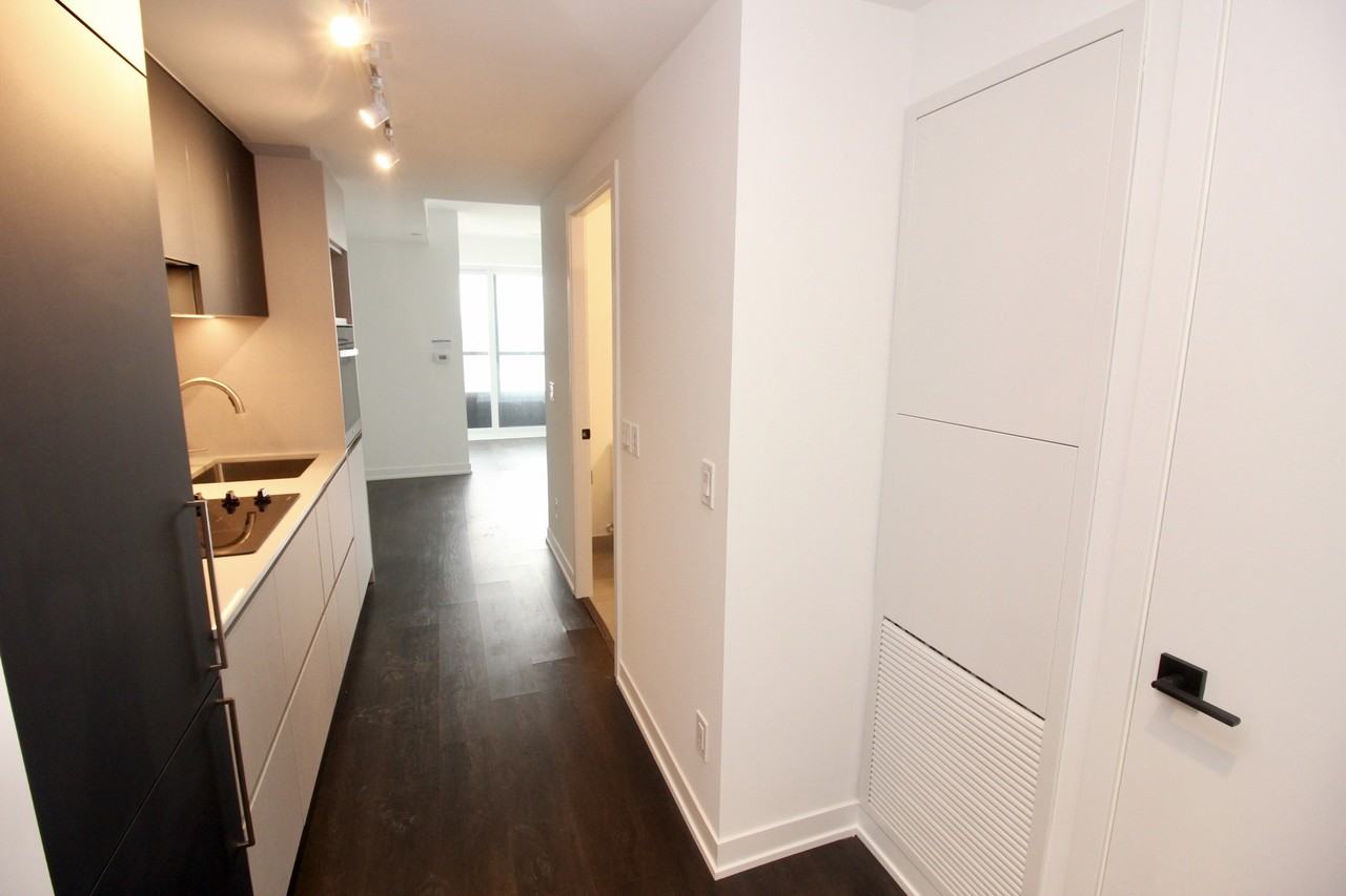 319 Prime Condos #1 - Photo 2 of 17