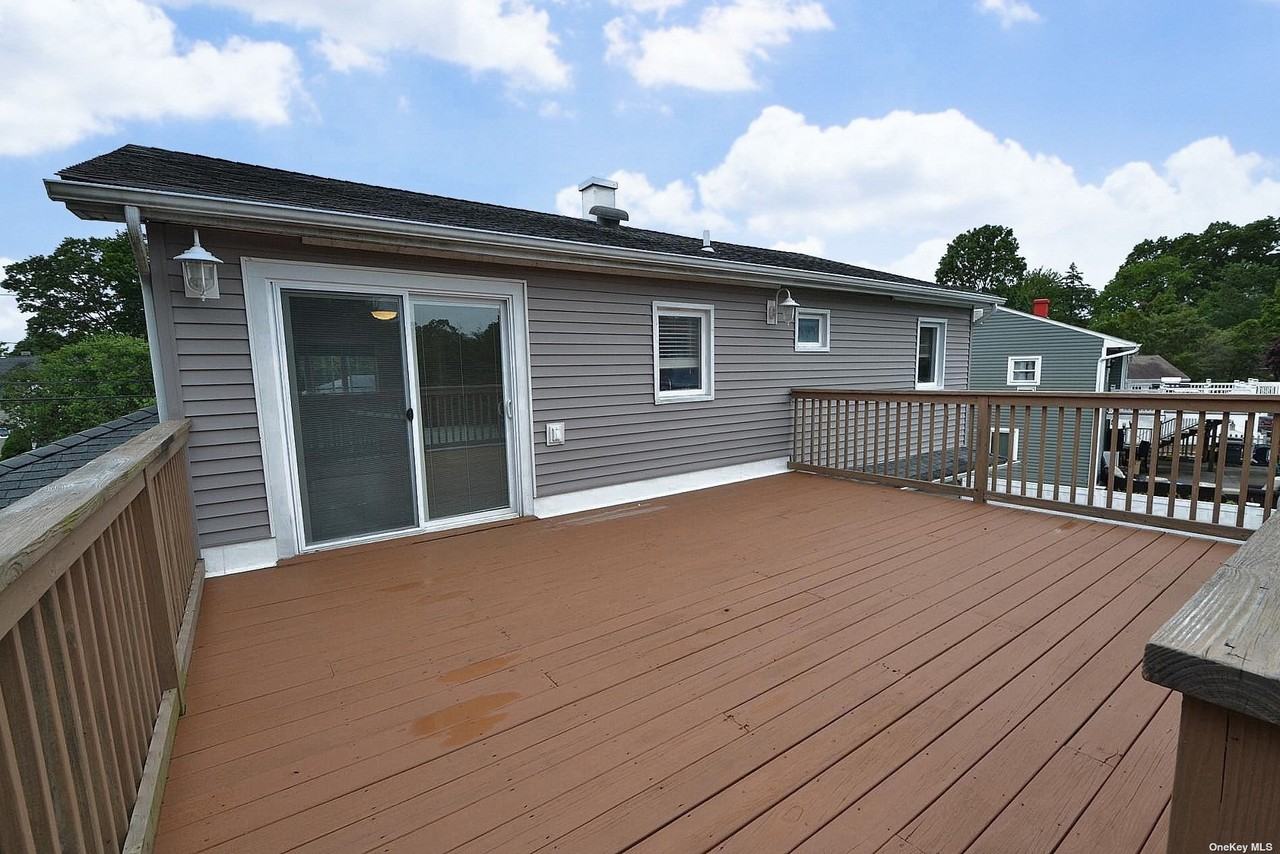 55 Munson Ln - Photo 2 of 14