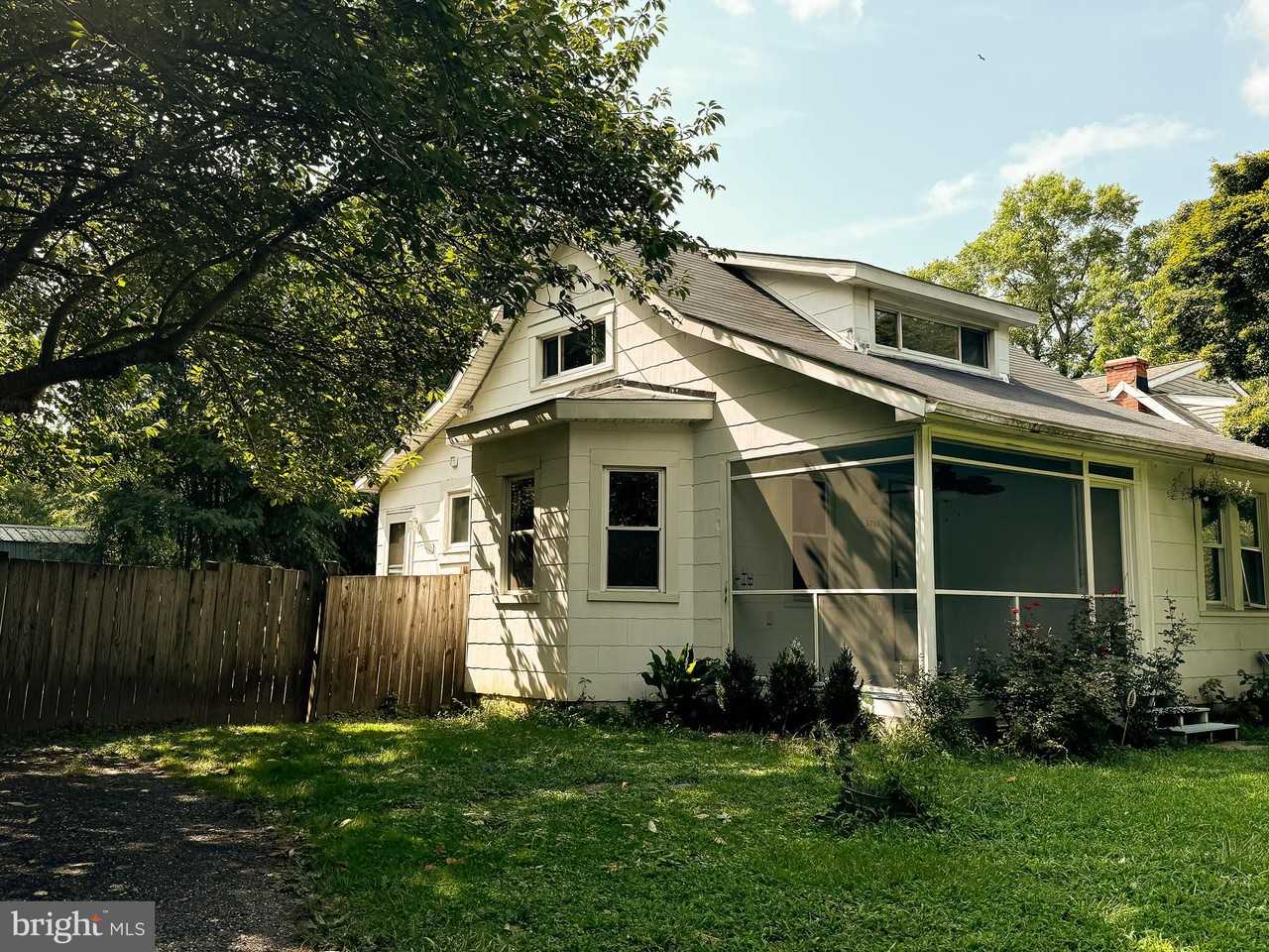 6750 Old Solomons Island Rd - Photo 2 of 39