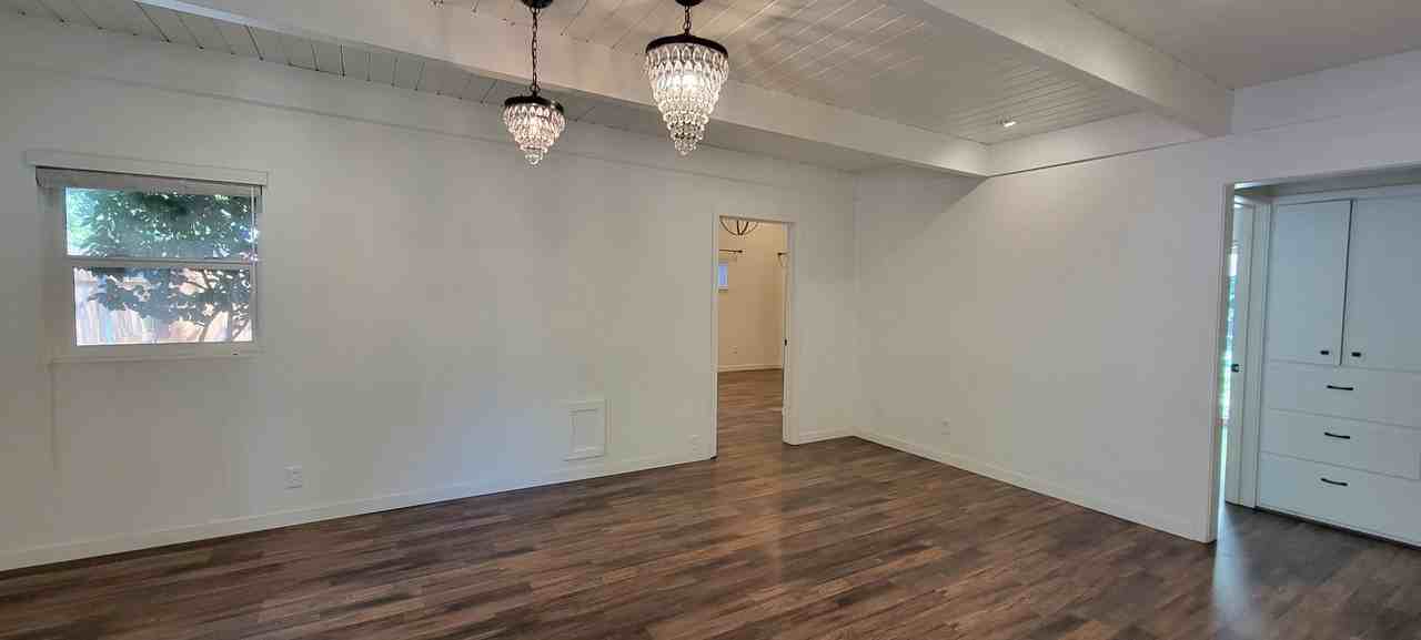 2285 Paris Ave - Photo 3 of 34