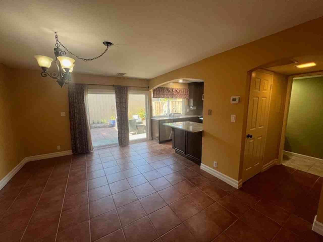 4557 Capitol Reef Ct - Photo 3 of 25