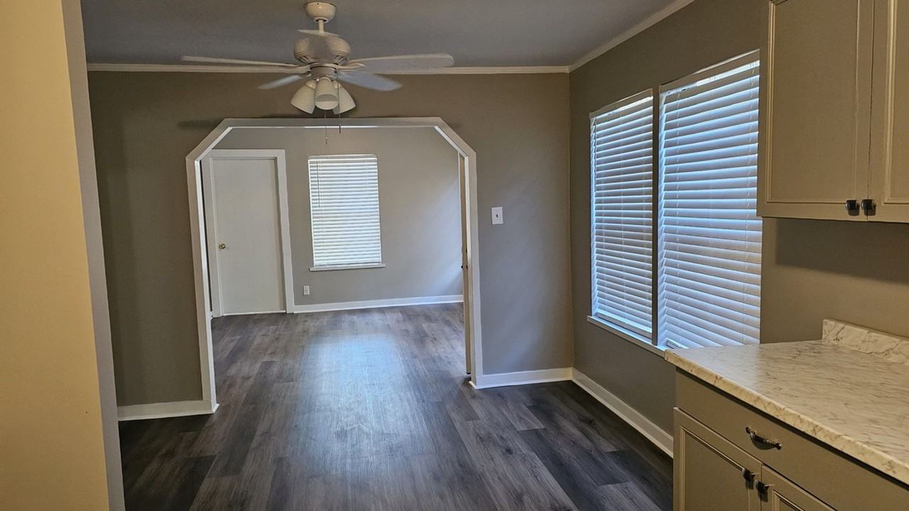 6875 Raleigh Lagrange Rd - Photo 3 of 13