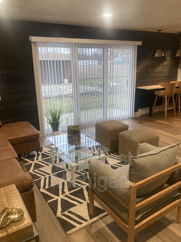 8426 Woodhaven Dr Sw #4 - Photo 6 of 25