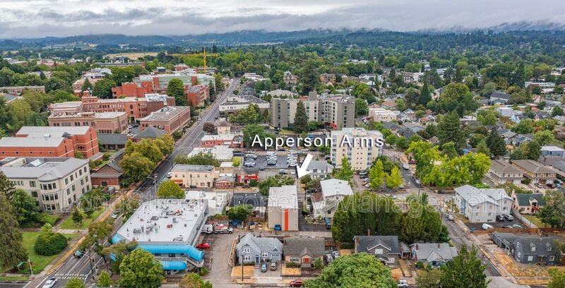 115 Nw 15th St #33 - Photo 2 of 13