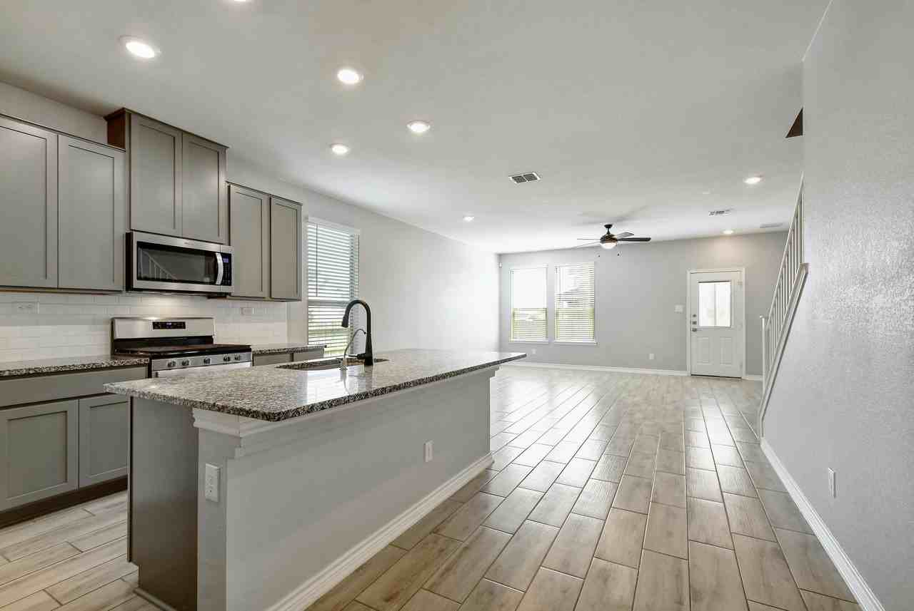 3736 Point Loma - Photo 5 of 30