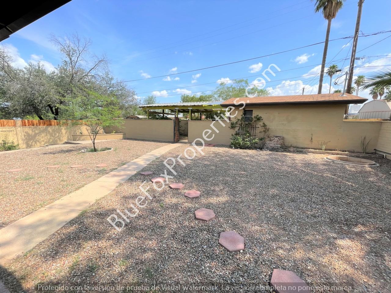 5520 E 3rd St - Photo 3 of 28