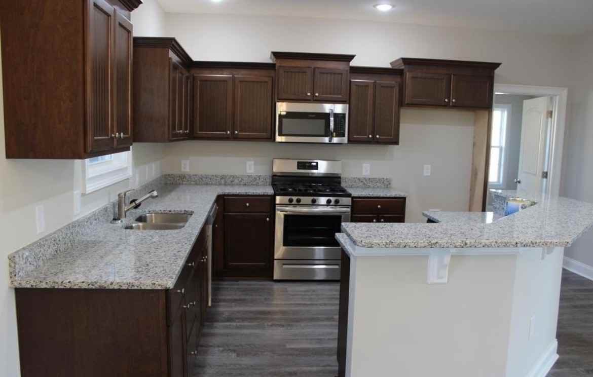 2542 West Shore Drive - Photo 4 of 19