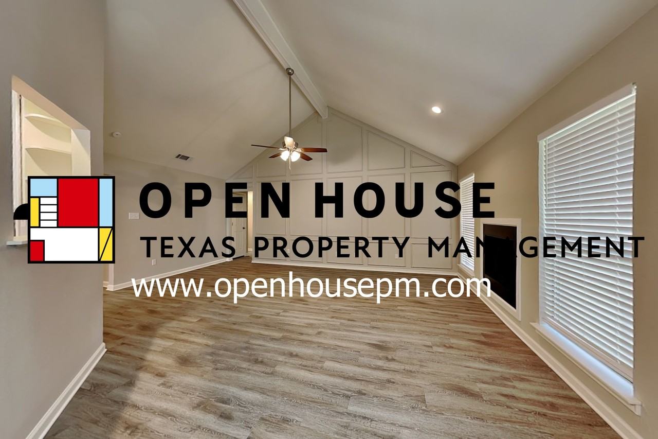 2133 Turf Club Dr - Photo 3 of 20