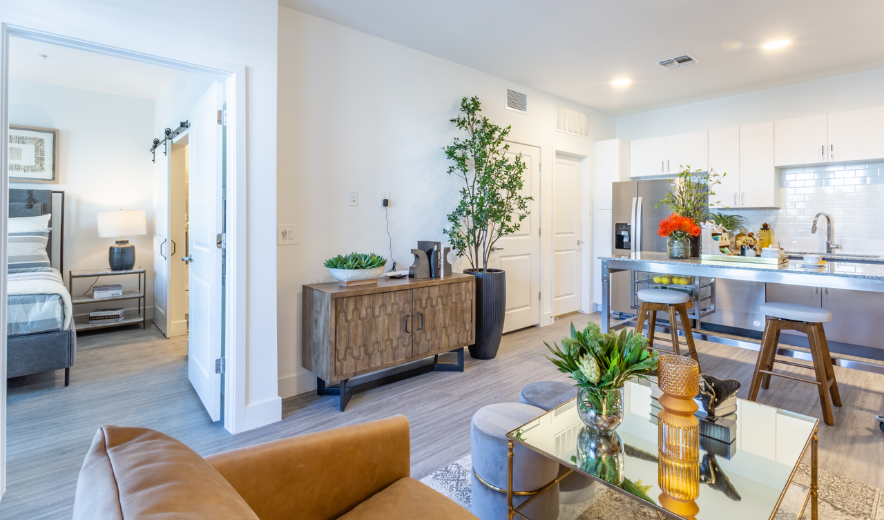 The Isabella - Photo 4 of 35