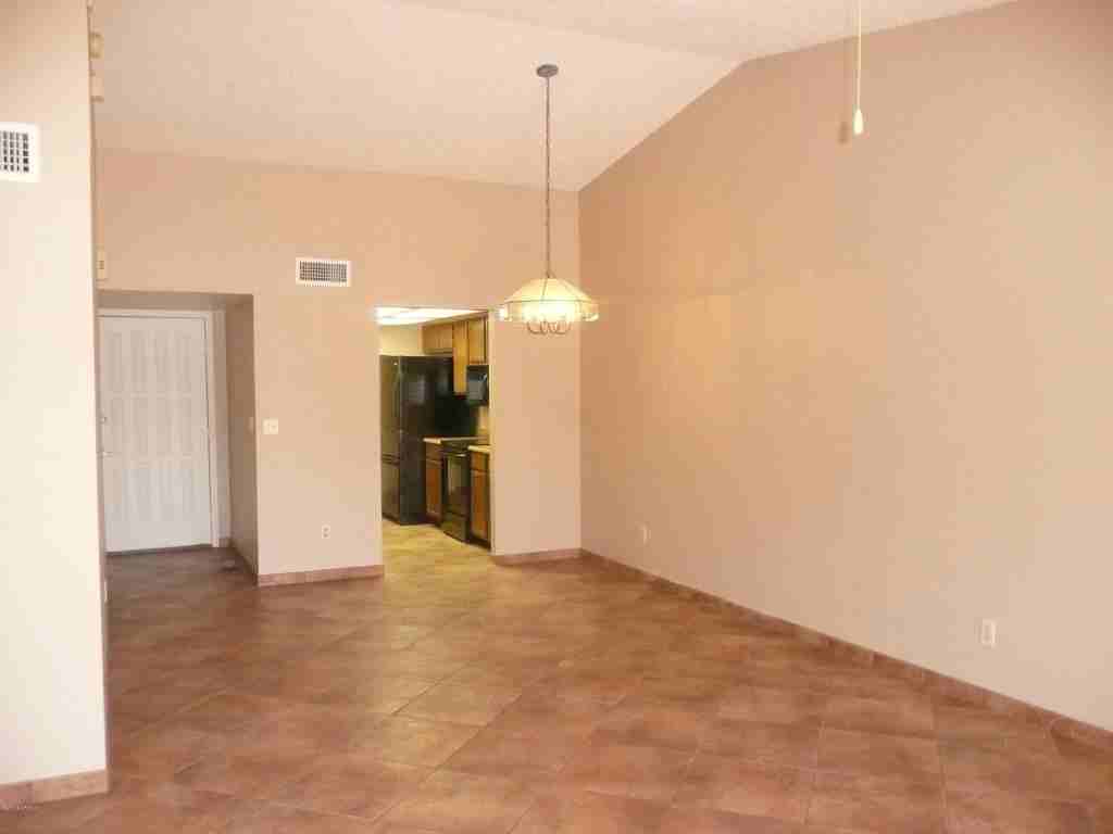 2603 W Willow Ave - Photo 3 of 23