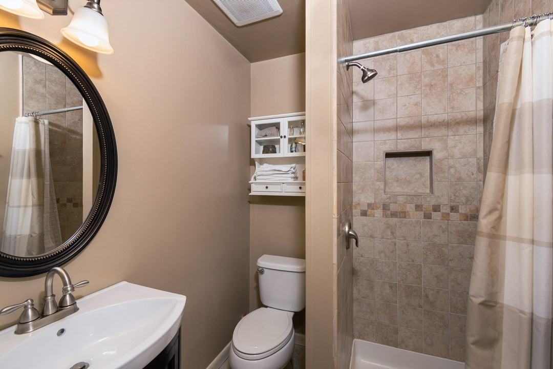 150 Ivy Ct #NA - Photo 3 of 15