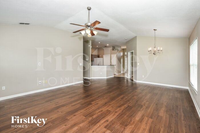 5455 Oro Valley Rd - Photo 2 of 16