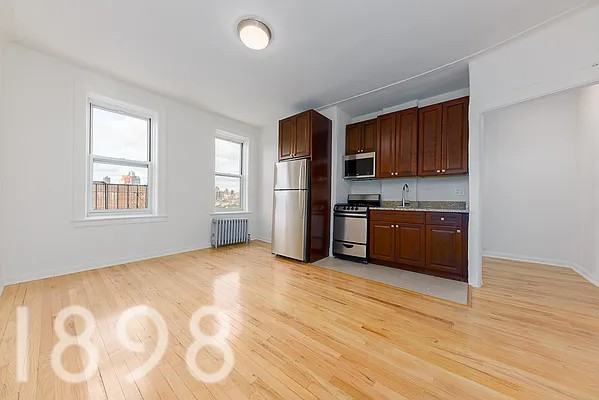 38-05 Crescent Street #5L - Photo 4 of 5
