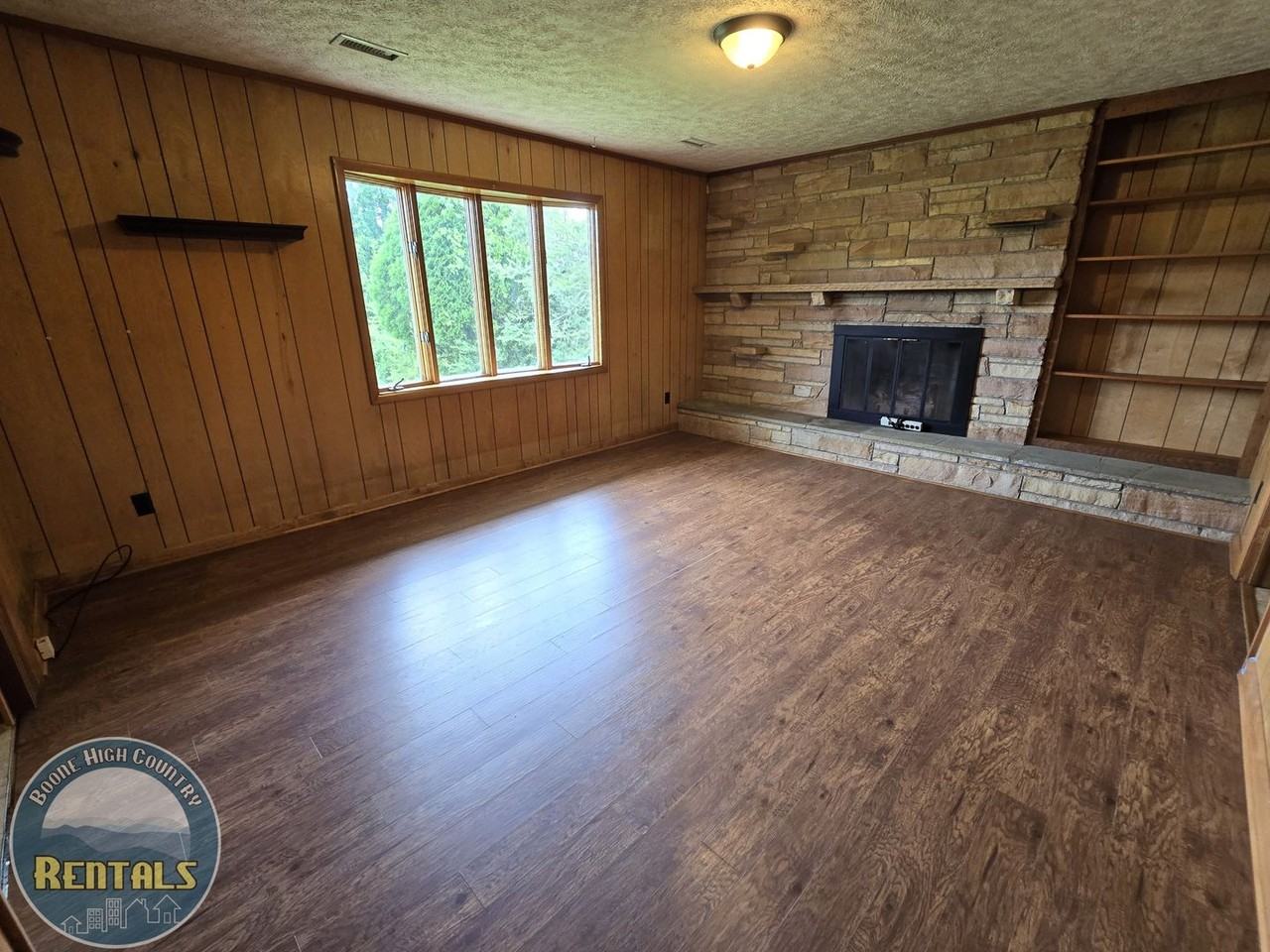 1820 Bamboo Rd - Photo 7 of 17