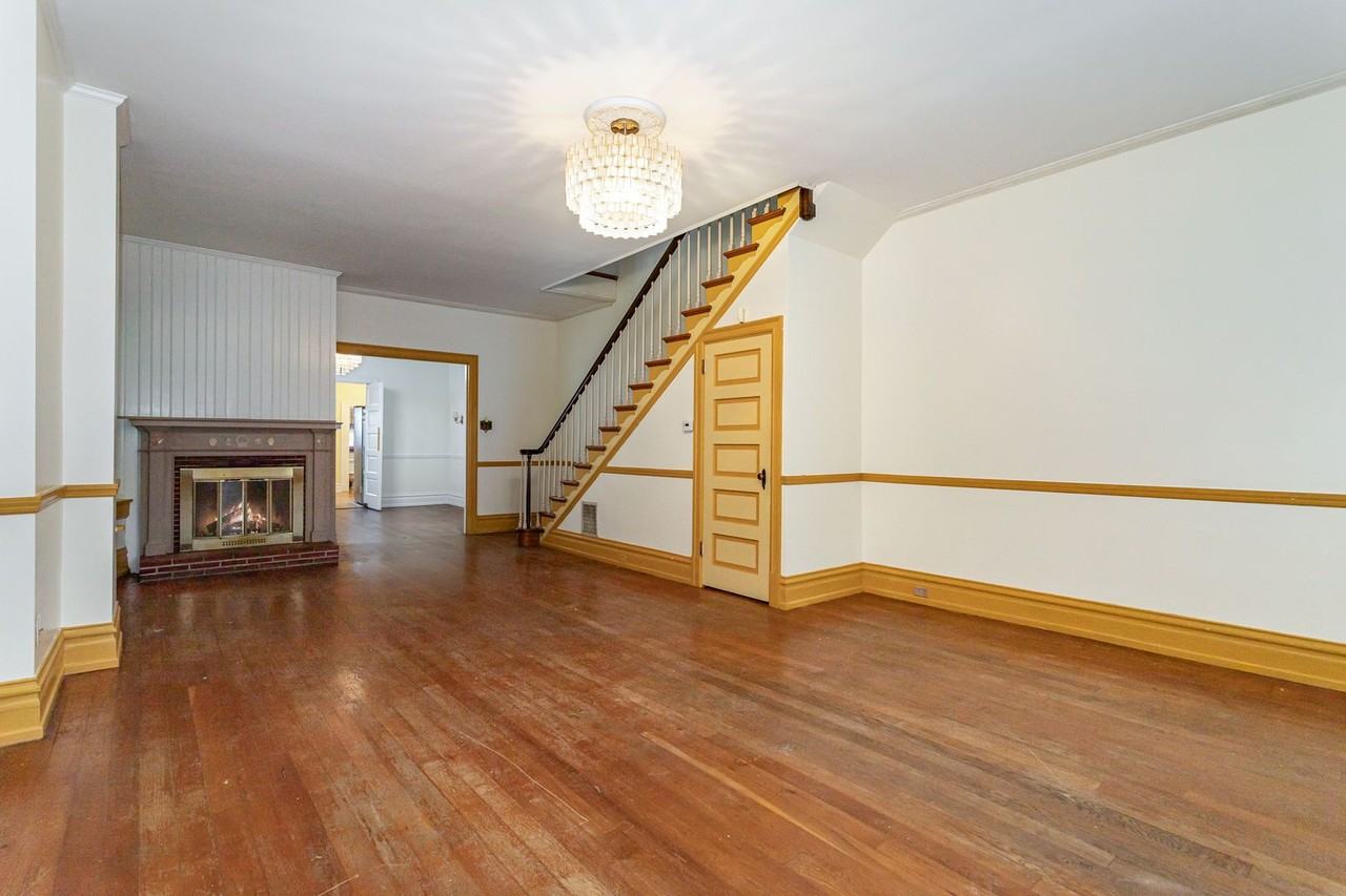 273 S Hanover St - Photo 5 of 28