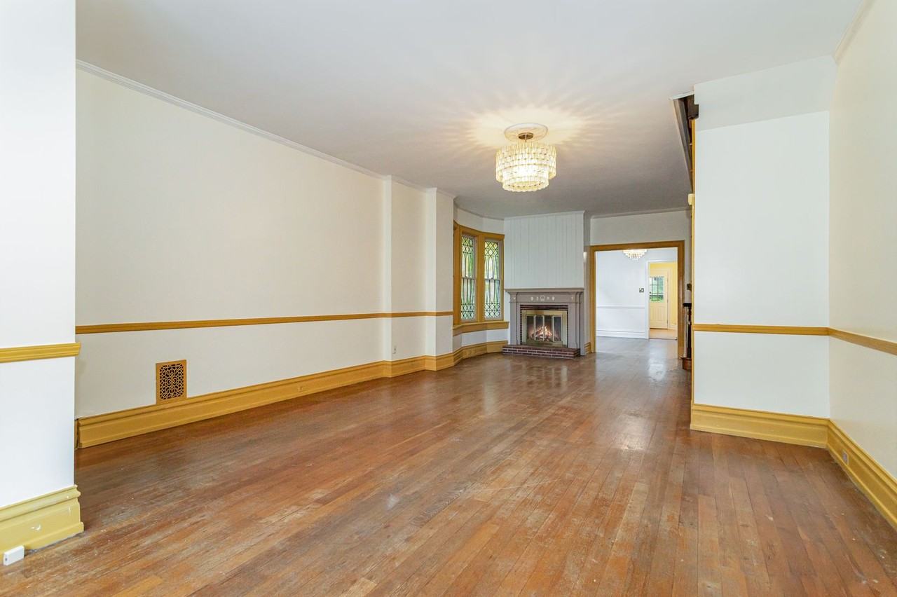 273 S Hanover St - Photo 7 of 28