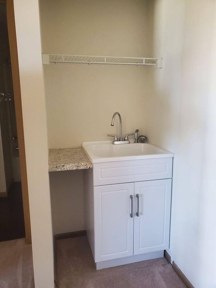 Sanctuary Senior Living of Newark INC - Photo 4 of 27