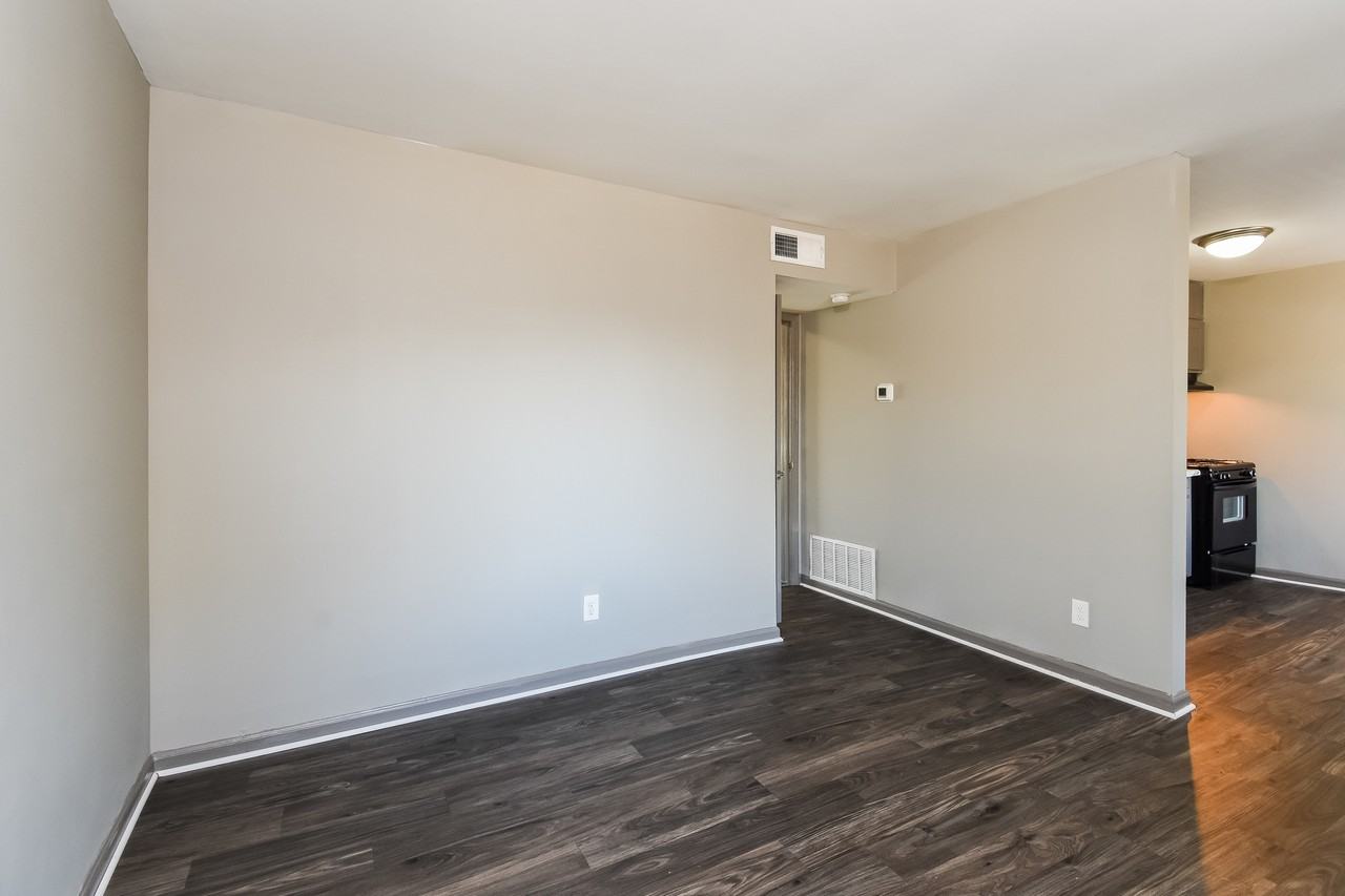 2721 White Oak Dr #35 - Photo 6 of 23