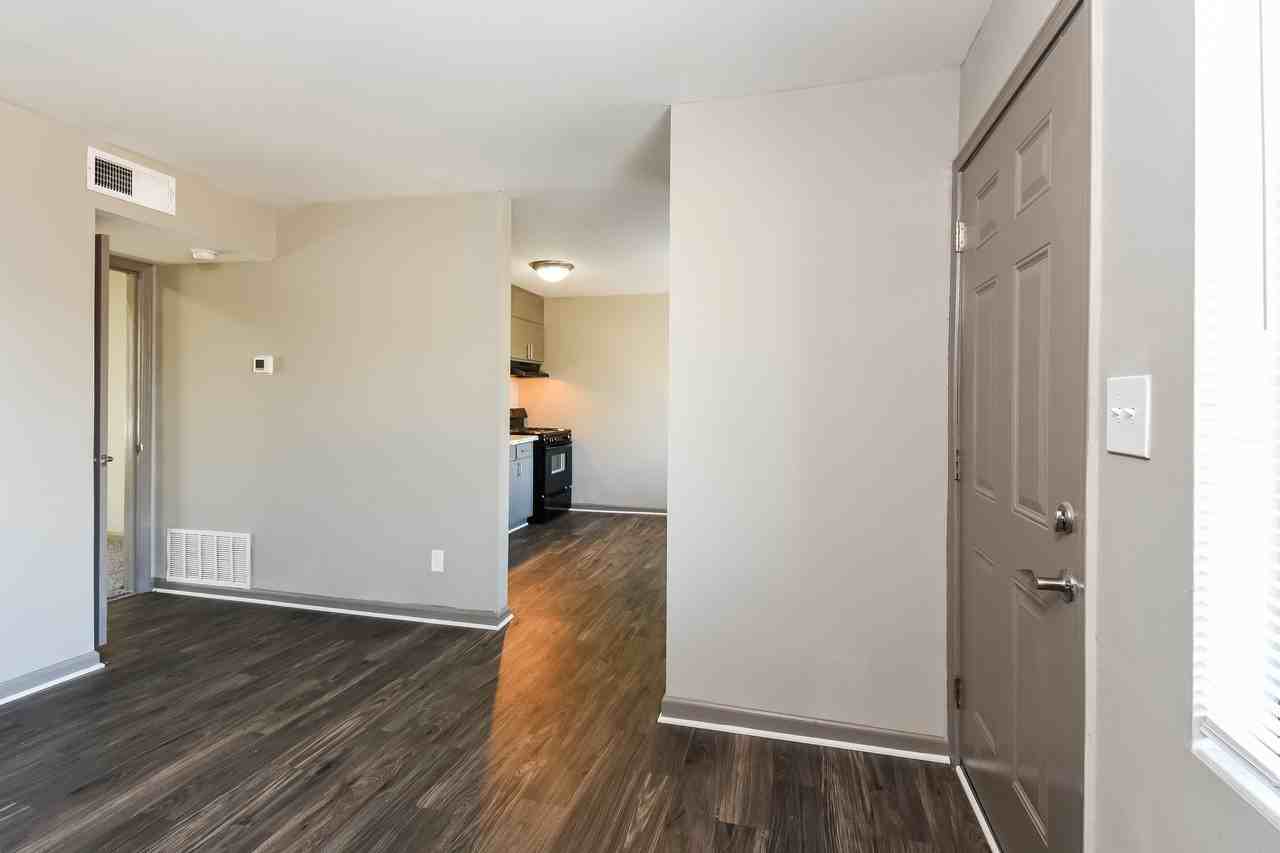 2721 White Oak Dr #35 - Photo 7 of 23