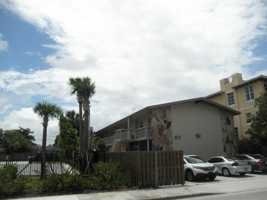 featured image of 817 S Federal Hwy